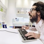 Facebookで昔の知り合い(友達)を見付ける方法